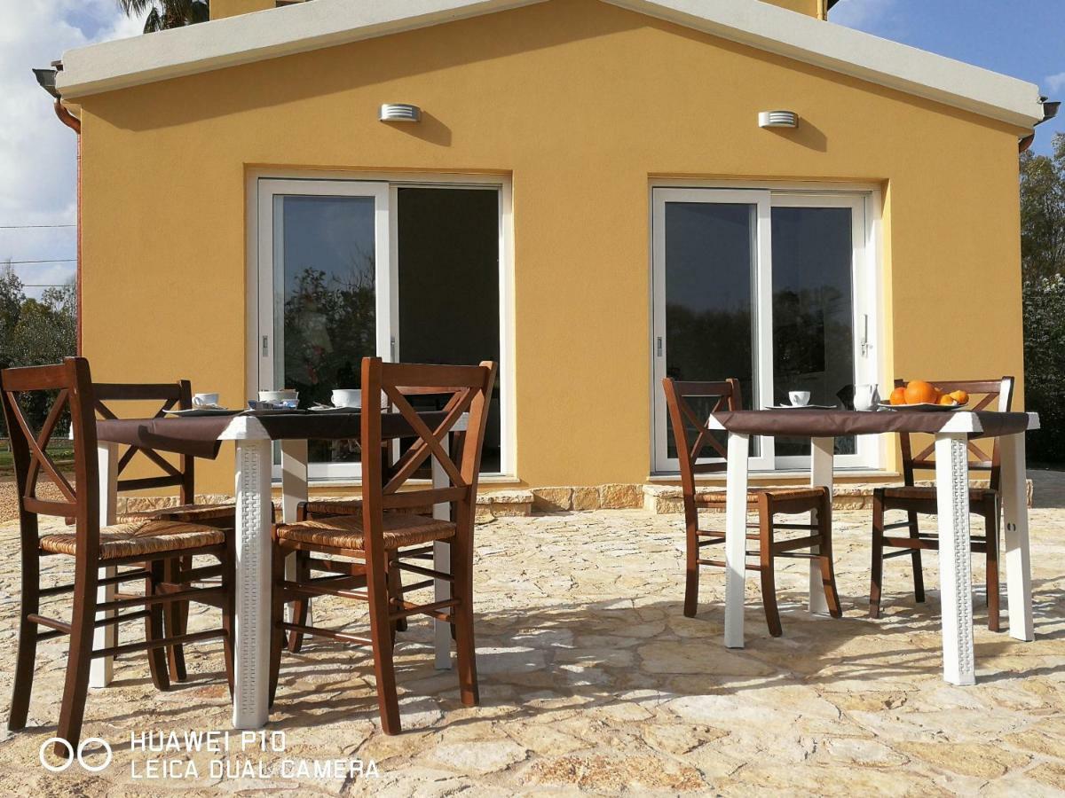 فيرتيليا B&B Fiori Di Pesco المظهر الخارجي الصورة